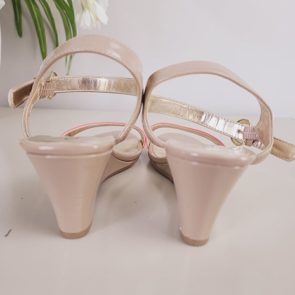 CL by Laundry Wedge Sandals - Picture 5 of 10